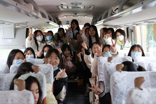 蹇難豈阻拏云路，砥礪尤堅(jiān)壯志心——德才學(xué)校2023屆2001班學(xué)生赴長(zhǎng)沙參加藝考