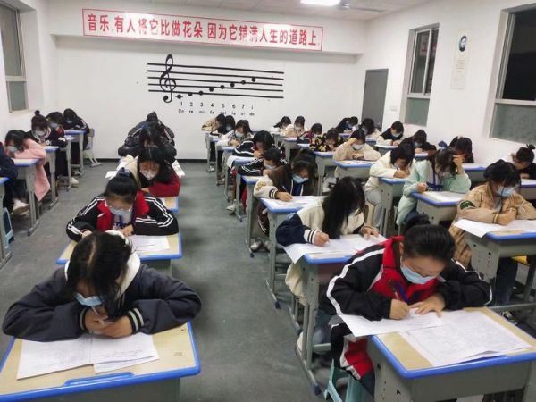 常德德才科技職業(yè)學(xué)校,常德招生就業(yè),電子商務(wù)專業(yè)學(xué)校,專業(yè)學(xué)校報(bào)考哪里好 常德德才科技職業(yè)學(xué)校,常德招生就業(yè),電子商務(wù)專業(yè)學(xué)校,專業(yè)學(xué)校報(bào)考哪里好
