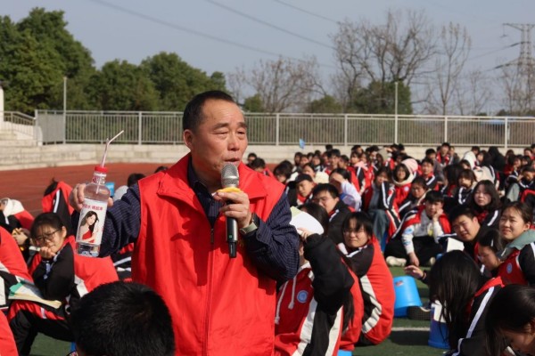 常德新德才職業(yè)學(xué)校,常德新德才,常德招生就業(yè),電子商務(wù)專業(yè)學(xué)校,專業(yè)學(xué)校報考哪里好